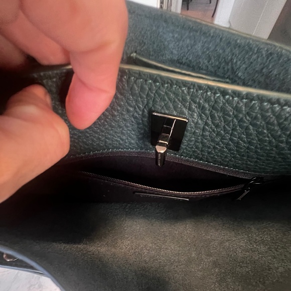 Rebecca Minkoff Darren E/W Leather Shoulder Bag NWT Deep Jade OS - Picture 3 of 10